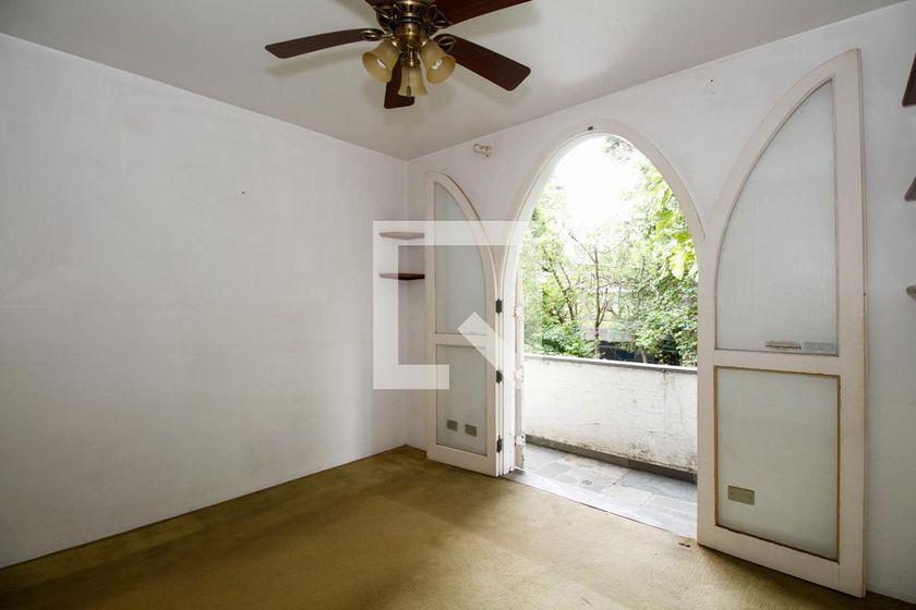 Casa à Venda – Vila Madalena, 4 Quartos, 875 m² – São Paulo