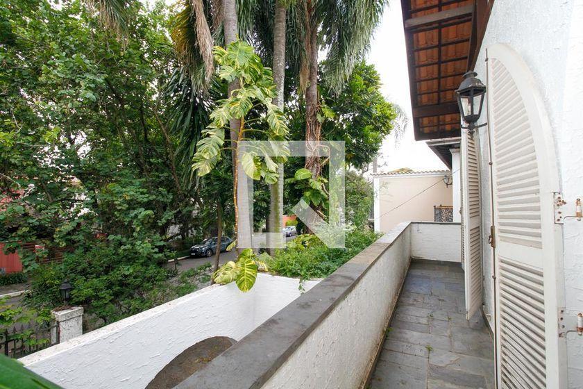 Casa à Venda – Vila Madalena, 4 Quartos, 875 m² – São Paulo