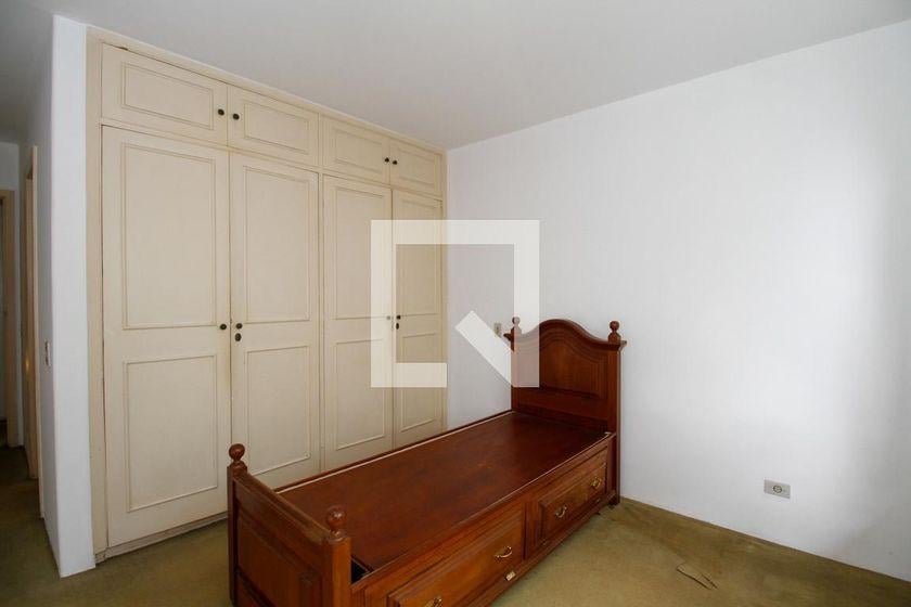 Casa à Venda – Vila Madalena, 4 Quartos, 875 m² – São Paulo