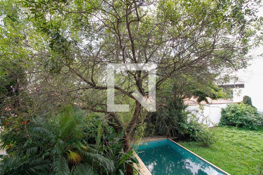 Casa à Venda – Vila Madalena, 4 Quartos, 875 m² – São Paulo