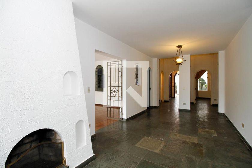 Casa à Venda – Vila Madalena, 4 Quartos, 875 m² – São Paulo
