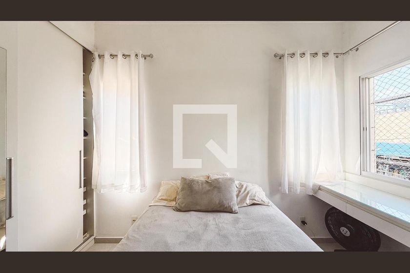 Casa à Venda – Santana, 4 Quartos, 240 m² – São Paulo