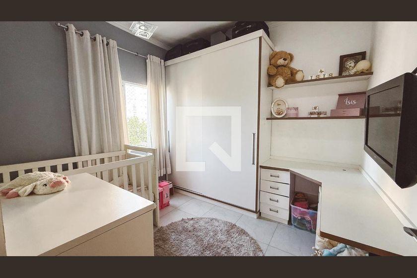 Casa à Venda – Santana, 4 Quartos, 240 m² – São Paulo