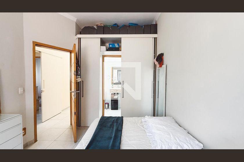 Casa à Venda – Santana, 4 Quartos, 240 m² – São Paulo