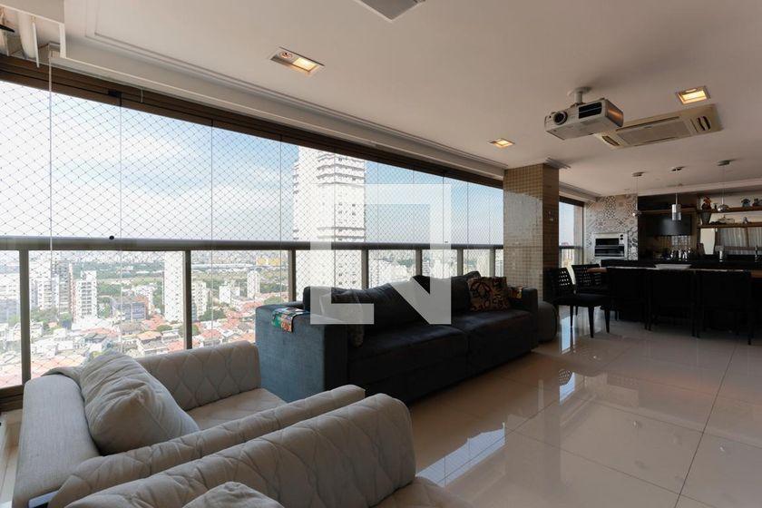 Apartamento à Venda – Santana, 4 Quartos, 250 m² – São Paulo
