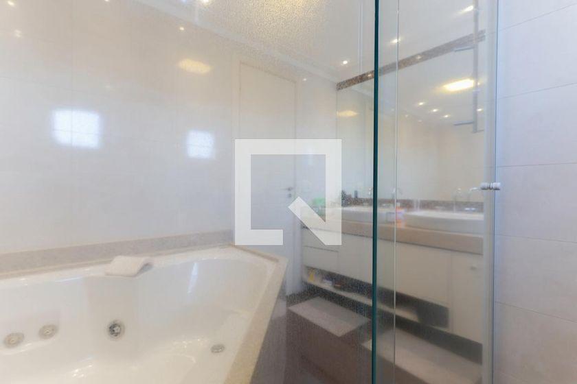 Apartamento à Venda – Santana, 4 Quartos, 250 m² – São Paulo