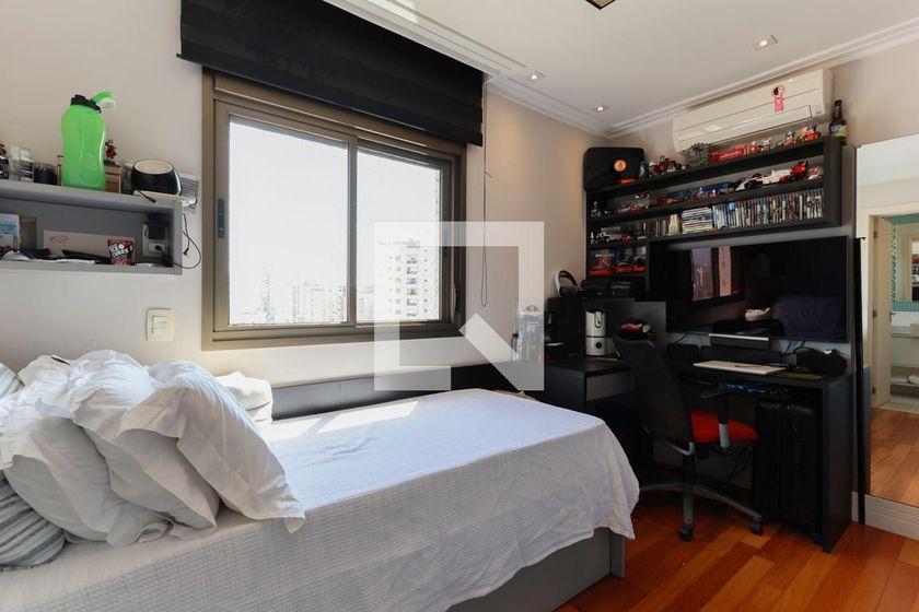 Apartamento à Venda – Santana, 4 Quartos, 250 m² – São Paulo
