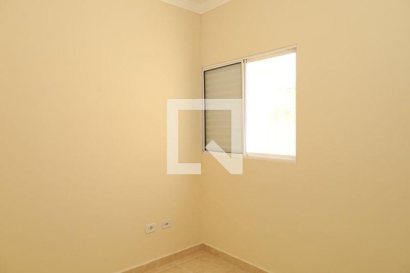 Casa à Venda – Itaquera, 2 Quartos, 65 m² – São Paulo