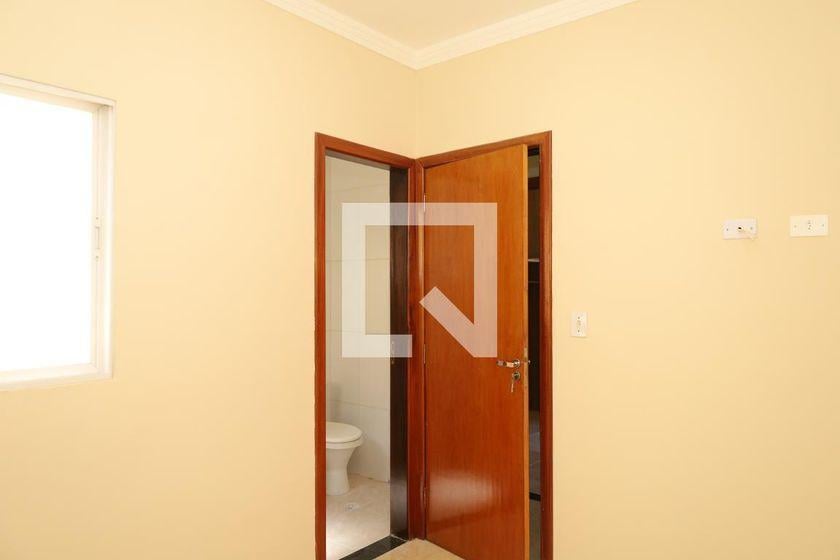 Casa à Venda – Itaquera, 2 Quartos, 65 m² – São Paulo