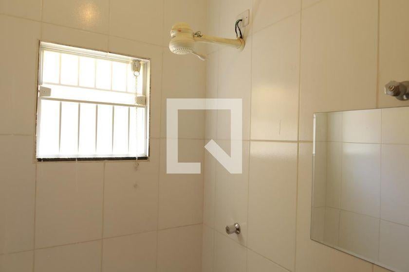 Casa à Venda – Itaquera, 2 Quartos, 65 m² – São Paulo