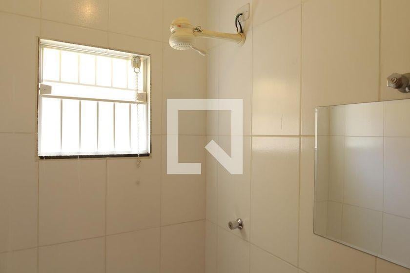 Casa à Venda – Itaquera, 2 Quartos, 65 m² – São Paulo