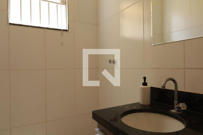 Casa à Venda – Itaquera, 2 Quartos, 65 m² – São Paulo