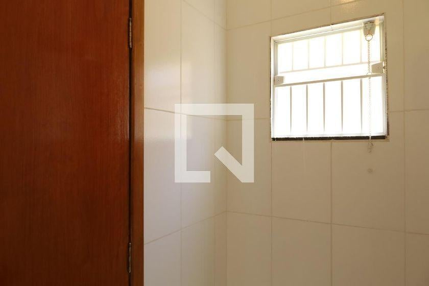 Casa à Venda – Itaquera, 2 Quartos, 65 m² – São Paulo