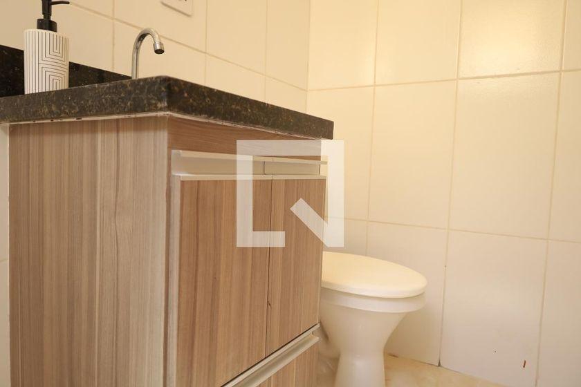 Casa à Venda – Itaquera, 2 Quartos, 65 m² – São Paulo