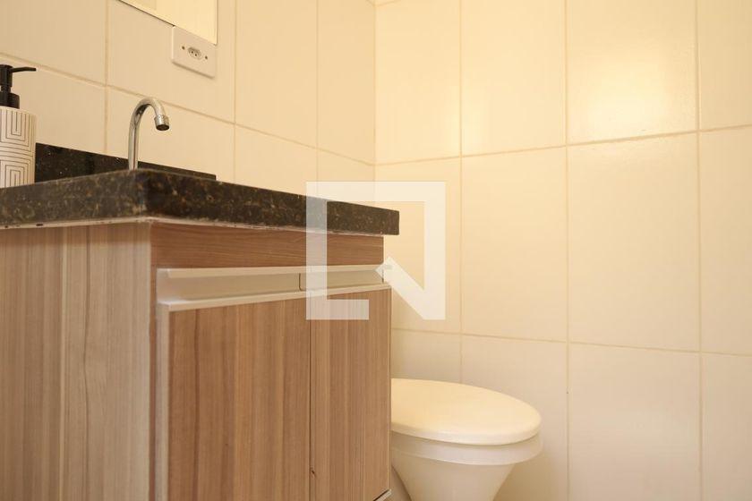 Casa à Venda – Itaquera, 2 Quartos, 65 m² – São Paulo