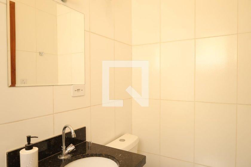 Casa à Venda – Itaquera, 2 Quartos, 65 m² – São Paulo