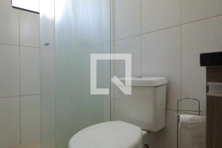 Casa à Venda – Itaquera, 2 Quartos, 65 m² – São Paulo