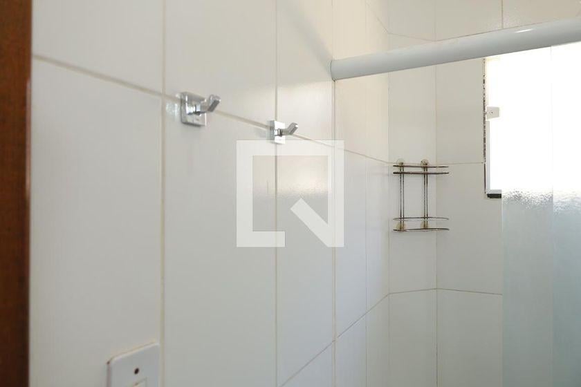 Casa à Venda – Itaquera, 2 Quartos, 65 m² – São Paulo