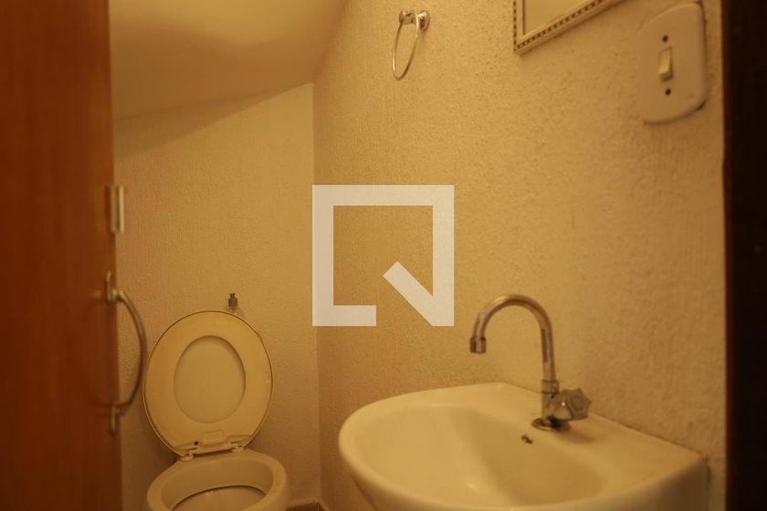 Casa à Venda – Itaquera, 2 Quartos, 65 m² – São Paulo