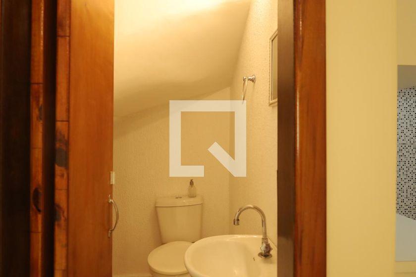 Casa à Venda – Itaquera, 2 Quartos, 65 m² – São Paulo