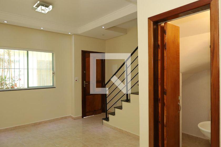 Casa à Venda – Itaquera, 2 Quartos, 65 m² – São Paulo