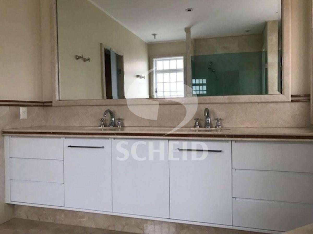 Casa em Condominio à Venda no Alto da Boa Vista, 500 m²