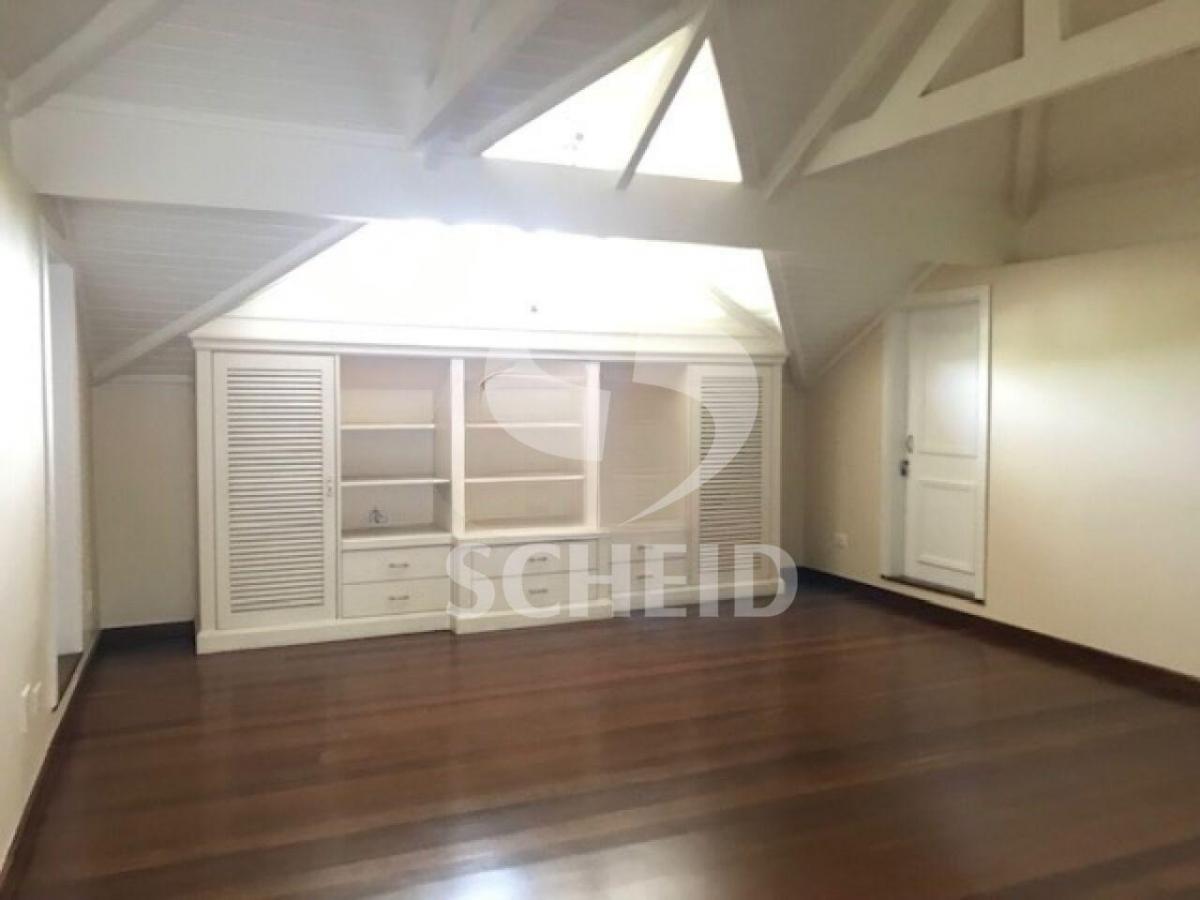 Casa em Condominio à Venda no Alto da Boa Vista, 500 m²