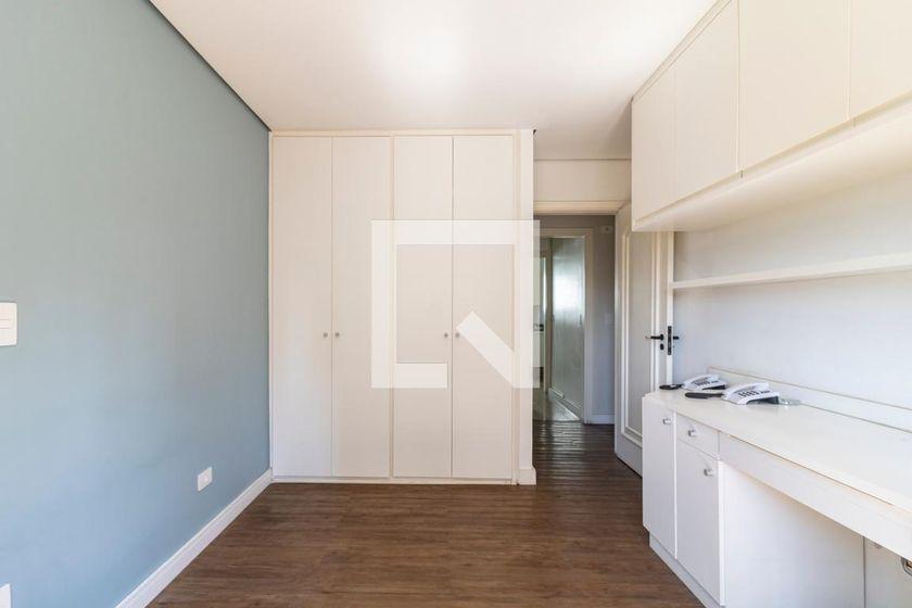 Apartamento à Venda – Moema, 3 Quartos, 200 m² – São Paulo