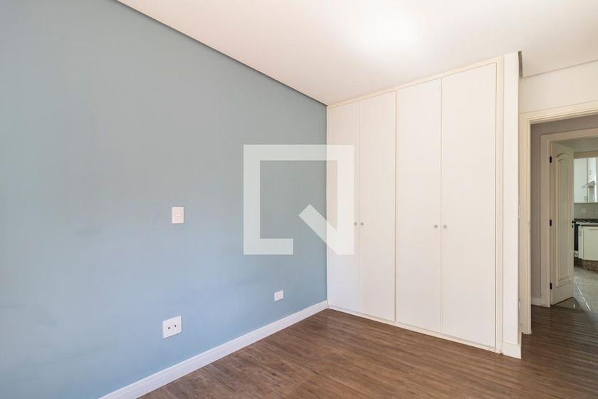 Apartamento à Venda – Moema, 3 Quartos, 200 m² – São Paulo