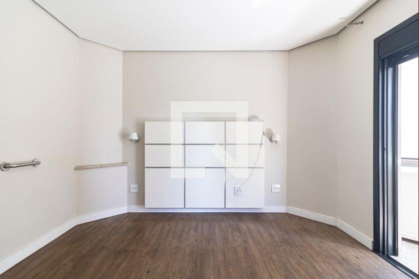 Apartamento à Venda – Moema, 3 Quartos, 200 m² – São Paulo