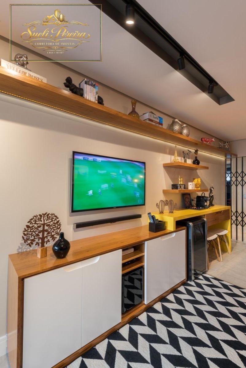Apartamento na Vila Mariana para locação com 2 suítes, 2 vagas e perto do Parque Ibirapuera