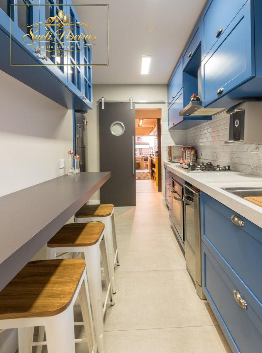 Apartamento na Vila Mariana para locação com 2 suítes, 2 vagas e perto do Parque Ibirapuera
