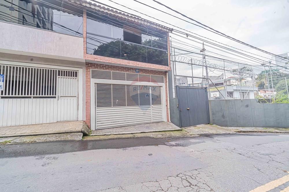 Sobrado à Venda com 3 Dormitórios por R$ 993.000 – Butantã