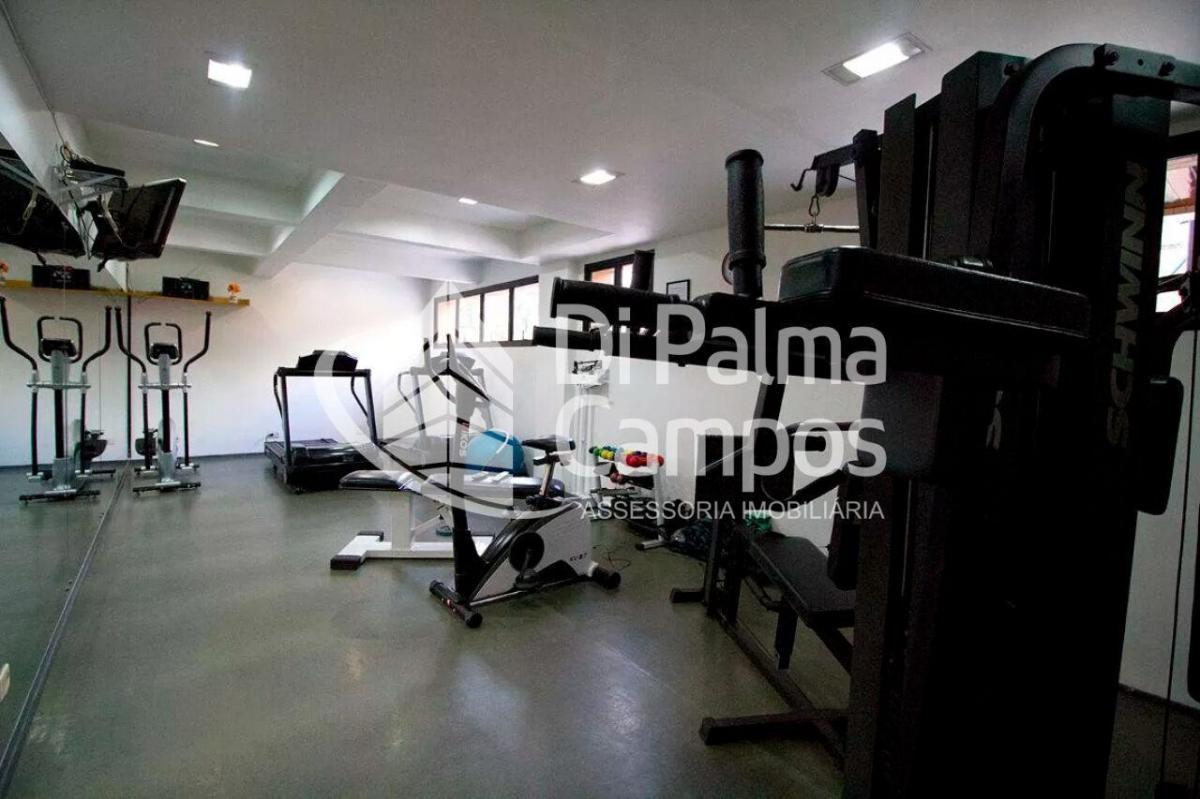 Apartamento com 267m², 4 suítes, varandas e próximo ao metrô no Paraíso