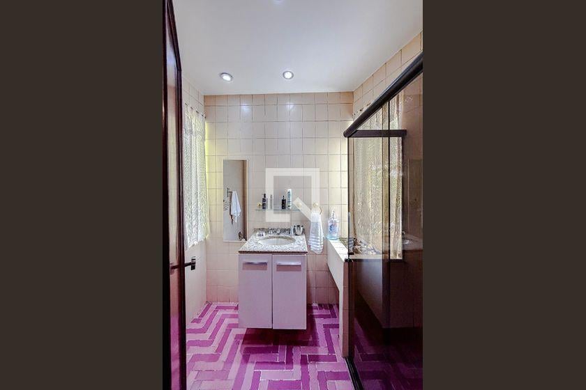 Casa à Venda – Vila Mariana, 3 Quartos, 920 m² – São Paulo