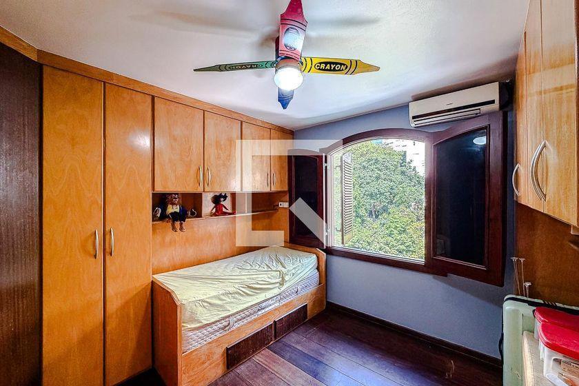 Casa à Venda – Vila Mariana, 3 Quartos, 920 m² – São Paulo