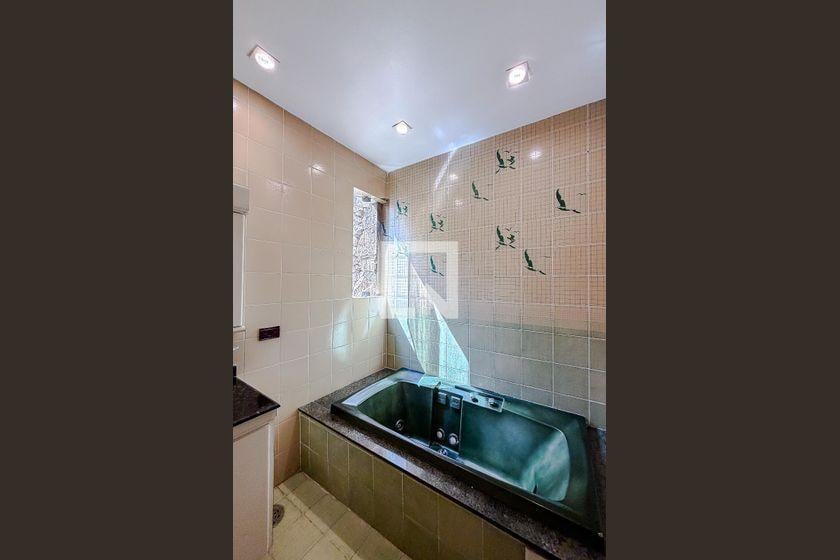 Casa à Venda – Vila Mariana, 3 Quartos, 920 m² – São Paulo