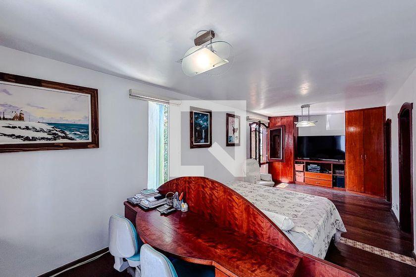 Casa à Venda – Vila Mariana, 3 Quartos, 920 m² – São Paulo