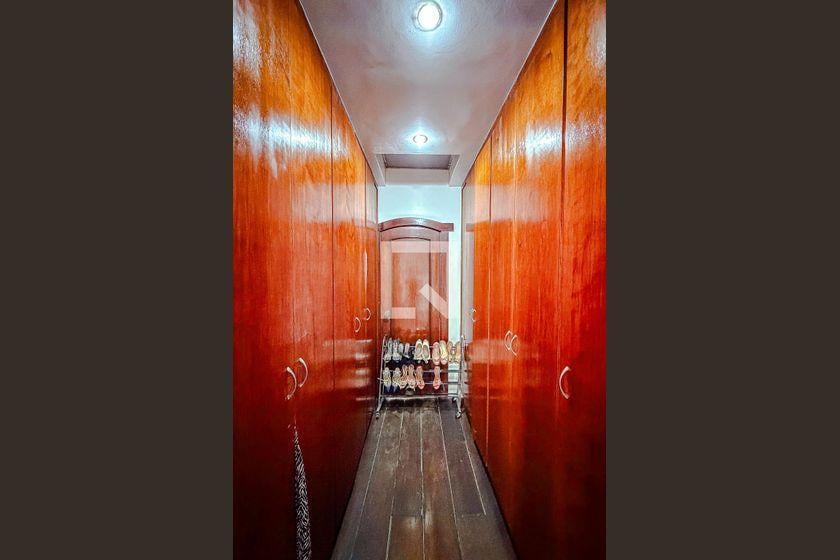 Casa à Venda – Vila Mariana, 3 Quartos, 920 m² – São Paulo