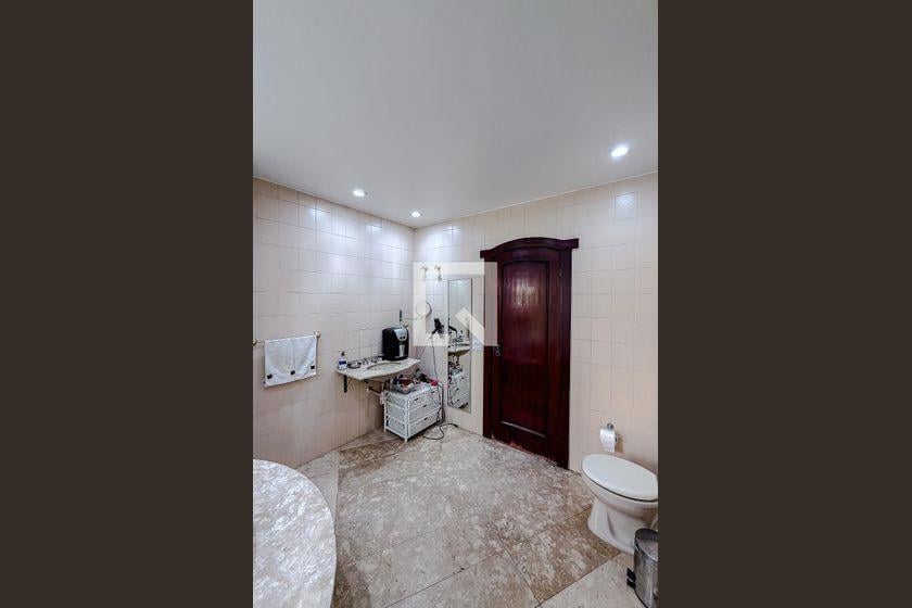 Casa à Venda – Vila Mariana, 3 Quartos, 920 m² – São Paulo