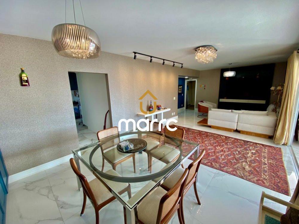 APARTAMENTO À VENDA NA VILA MARIANA