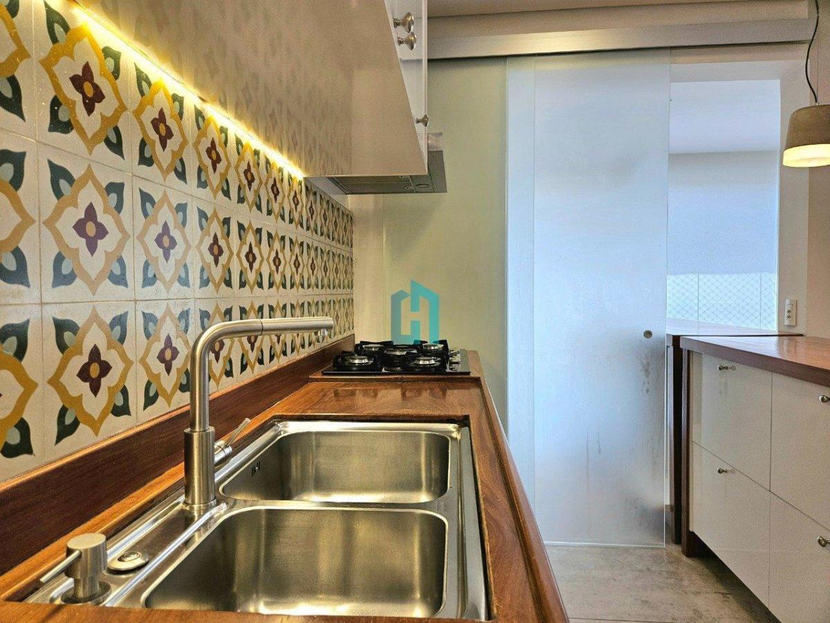 Apartamento à Venda 134 m² – 3 suítes – 2 vagas – Varanda Gourmet