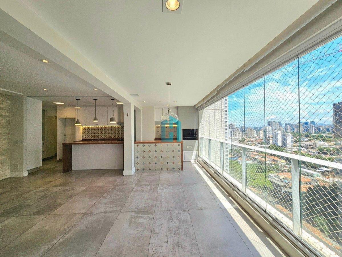 Apartamento à Venda 134 m² – 3 suítes – 2 vagas – Varanda Gourmet