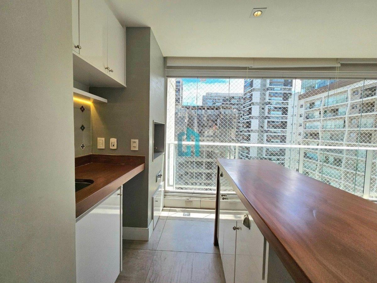 Apartamento à Venda 134 m² – 3 suítes – 2 vagas – Varanda Gourmet