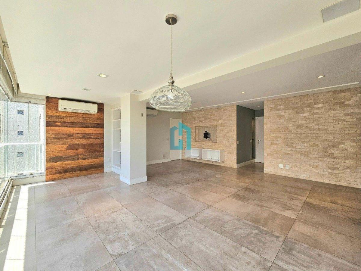 Apartamento à Venda 134 m² – 3 suítes – 2 vagas – Varanda Gourmet