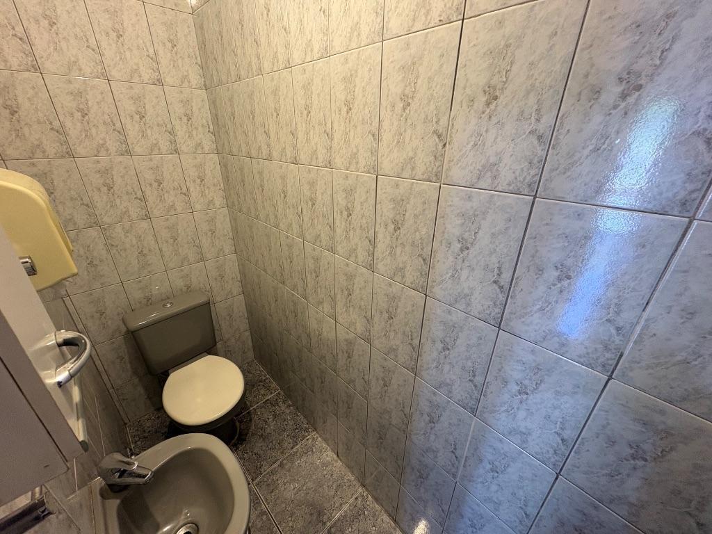 R2 Image 141628 #7