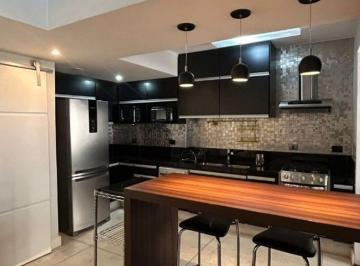 PINHEIROS DUPLEX 100m² / 2 SUÍTES / MOBILIADO / TERRAÇO / LAVABO / AR-CONDICIONADO / 2 VAGAS / LAZER
