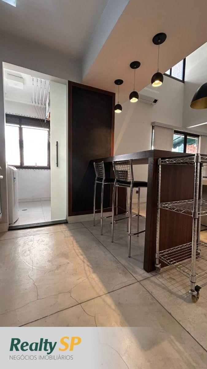 PINHEIROS DUPLEX 100m² / 2 SUÍTES / MOBILIADO / TERRAÇO / LAVABO / AR-CONDICIONADO / 2 VAGAS / LAZER