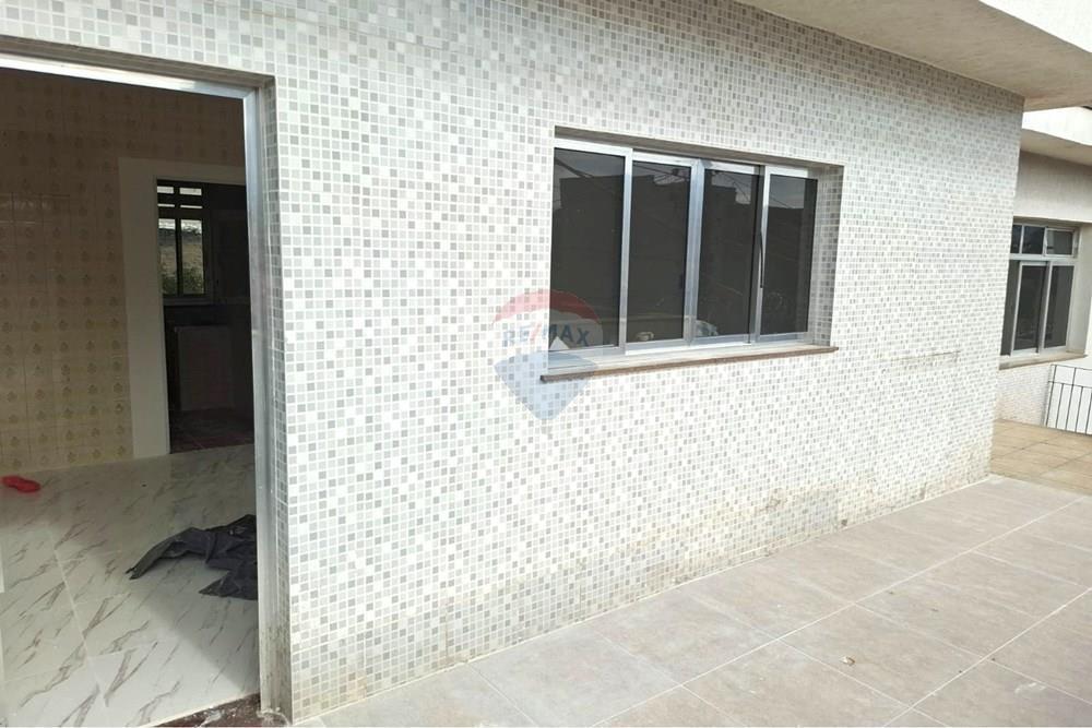 Casa Reformada com 2 dormitórios na Vila Nova Mazzei!