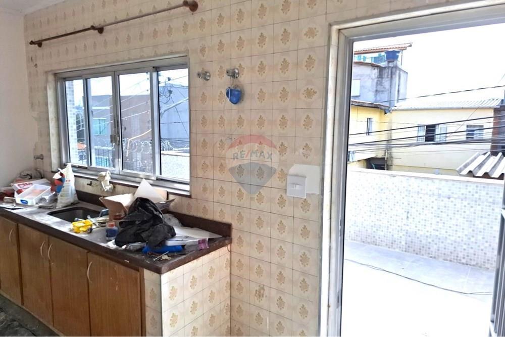 Casa Reformada com 2 dormitórios na Vila Nova Mazzei!